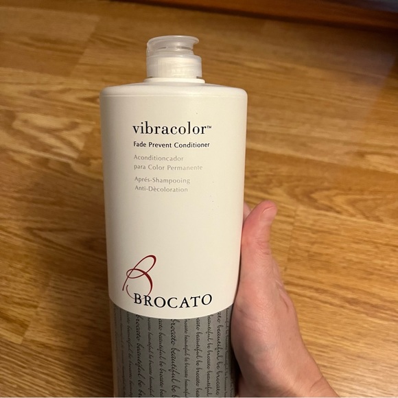 NEW Brocato Fade Prevent Conditioner 32 oz - Picture 2 of 4